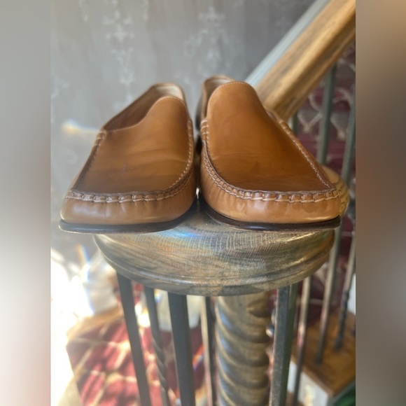 Cole Haan City ladies driver loafers 8 AA. Excellent condition tan slip on - Picture 3 of 16